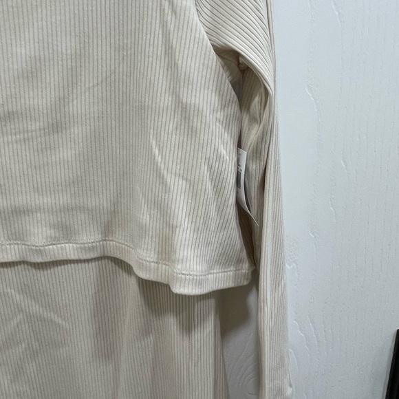 NWT Old Navy Maternity Nursing Dress - Picture 3 of 6